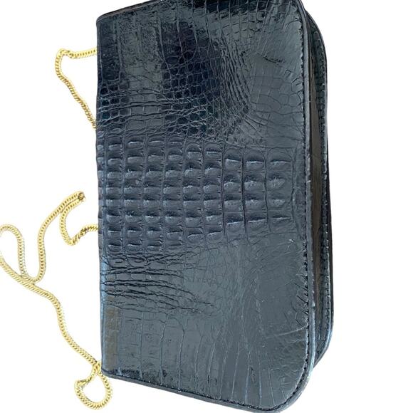 Vintage Crocodile Black Small Purse with Gold Tone Chain Singapore - Picture 4 of 7
